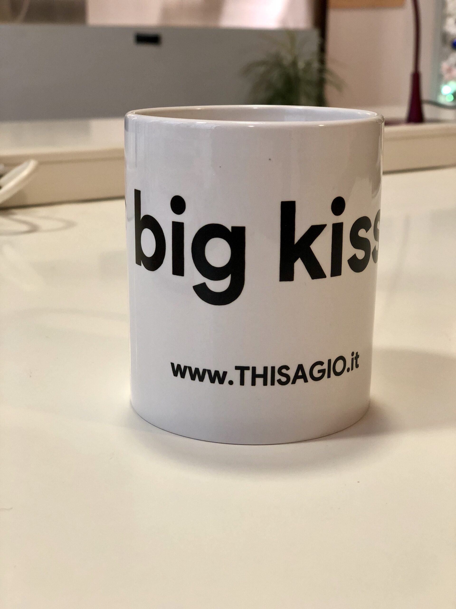 THISAGIO Tazza mug - big kiss